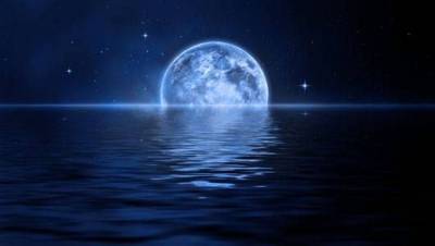 В октябре нас ожидает Голубая Луна и два ярких звездопада