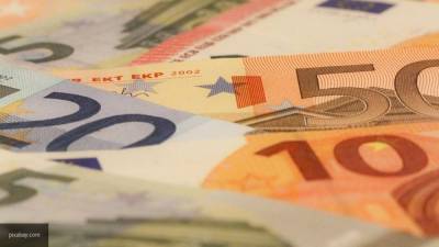Евро преодолел отметку 92 рубля на торгах Московской биржи