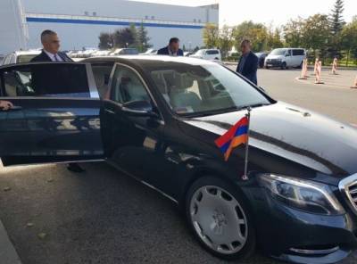 Вице-премьер Армении прибыл с конфиденциальным визитом в Москву (фото)