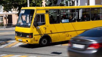 В Крыму усилили масочно-перчаточный режим в общественном транспорте
