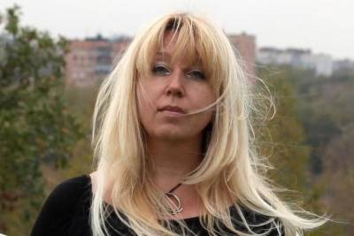 СМИ: оппозиционная журналистка сгорела перед зданием полиции в Нижнем Новгороде
