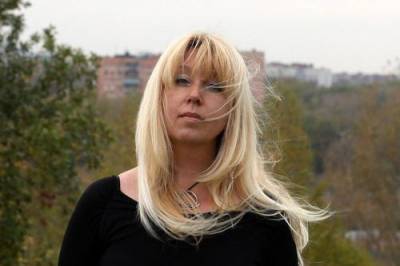 «В моей смерти прошу винить», главред Ирина Славина, которая подожгла себя у здания полиции, о причинах своего поступка