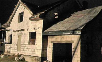 В Волковыске неизвестные подожгли дом и машину милиционера, им грозит срок