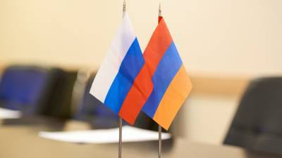 Пашинян заявил о постоянной связи с Россией по ситуации в Нагорном Карабахе