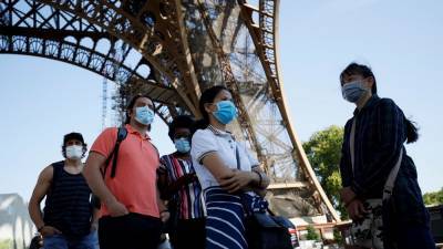 Вторая волна пандемии COVID-19: Мадрид и Париж на грани локдауна