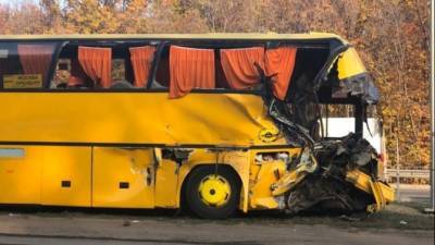 В Самарской области столкнулись автобус и КамАЗ