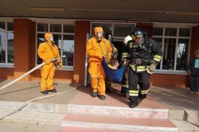Тульские спасатели участвуют во всероссийской тренировке по гражданской обороне