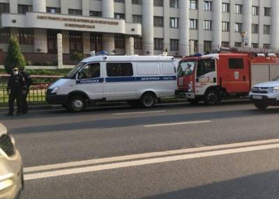 СК проводит проверку из-за гибели женщины у здания МВД в Нижнем Новгороде