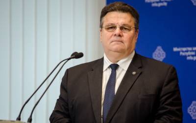 Литва не собирается сокращать штат посольства в Беларуси