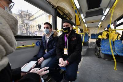 Водители транспорта Подмосковья начнут фотографировать пассажиров без масок