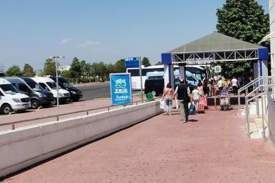 Турция обязала туристов получать цифровой код для поездок на транспорте