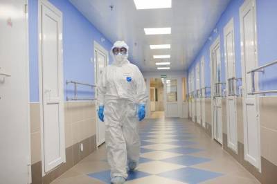 Два работника свердловского правительства испытали вакцину от коронавируса