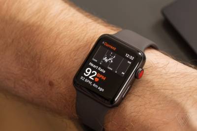 Мониторинг сердечного ритма в Apple Watch вынуждает людей слишком часто обращаться к врачам