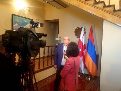 Посольство Армении опровергло информацию о поставках оружия из Грузии в Азербайджан