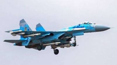 В СМИ России похвастались захватом истребителя НАТО с помощью украинского самолета с тризубом (ФОТО)