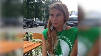 В Москве от укуса осы погибла одна из лидеров партии "Зеленые"