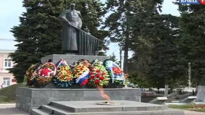 В Ельце задержали подростка по делу об осквернении мемориала советским воинам