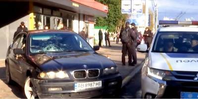 В Виннице автомобиль влетел в остановку, пострадала 58-летняя женщина