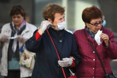 Эксперты назвали время начала спада эпидемии коронавируса в России