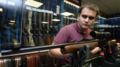 В России предложили изменить возрастной ценз на право владения оружием