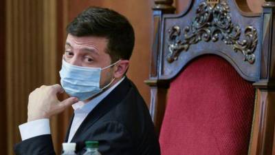 "Маска на вашем лице - это безопасность других людей": Зеленский обратился к украинцам и местной власти