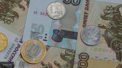 Эксперт спрогнозировал изменение курса рубля в "коронакризис"