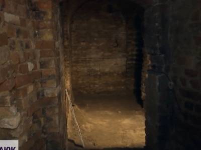 В Луцке раскопали неизвестные подземелья, упоминаний о которых нет в документах