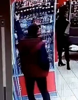 В Кузбассе мужчина совершил «на спор» кражу из интим-магазина