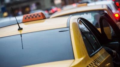17-летний бизнесмен обманул такси на 5 миллионов рублей