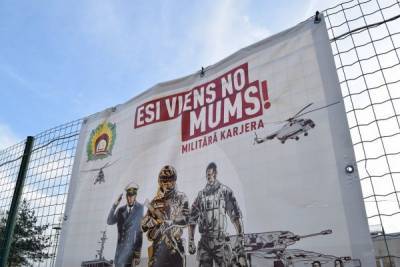 Латвийская армия начала рекламную компанию: Вступайте, мы примем всех!