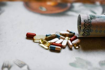 Терапевт назвала обязательные лекарства в аптечке в пандемию