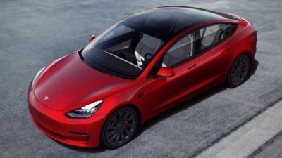 Представлена рестайлинговая Tesla Model 3