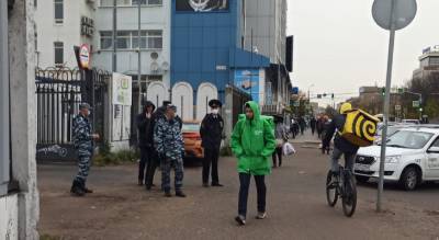 Вычислят по камерам и оштрафуют: нарушителей масочного режима "ловят" в Ярославле