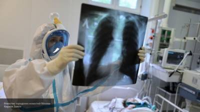 Власти Петербурга продлят выплаты медикам за борьбу с коронавирусом