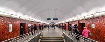 К концу 2025 года в Петербурге отремонтируют семь станций метро