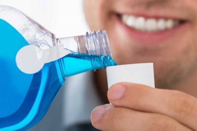 Ополаскиватели для рта могут быть полезными в борьбе с коронавирусом