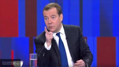 Медведев указал на важность создания системы по защите от угроз инфекций