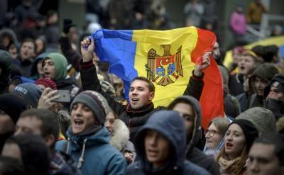 Нарышкин рассказал, что в США готовят революционный сценарий для Молдавии