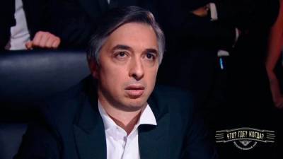 Русофоб-гроссмейстер: почему Ровшан Аскеров не воюет в Карабахе?