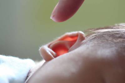 Потере слуха у ряда пациентов способствует коронавирус