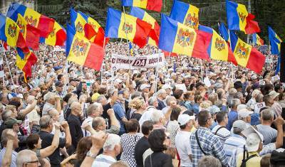 Нарышкин заявил, что США готовят в Молдавии послевыборную революцию