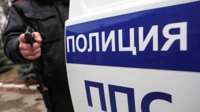На полицейских, ограбивших в центре Москвы подростка, завели дело