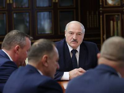"Мы в спокойном режиме найдем каждого". Лукашенко рассказал о новой тактике против митингов