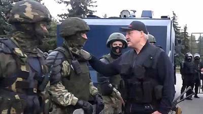 Лукашенко пообещал найти всех участников акций протеста и наказать
