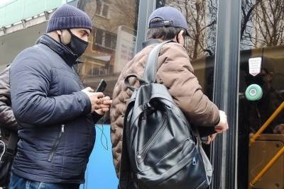 Мэр Екатеринбурга призвал пассажиров выгонять из автобусов людей без масок