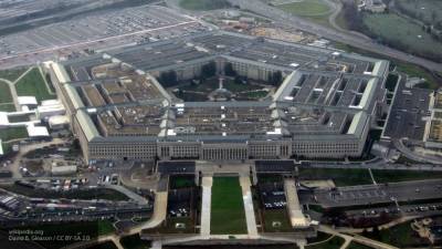 Глава Пентагона: США должны конкурировать с оборонной промышленностью РФ
