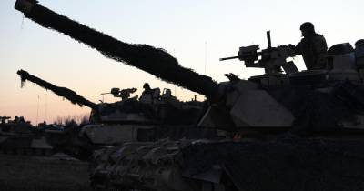 США намерены перебросить танки ближе к границам России