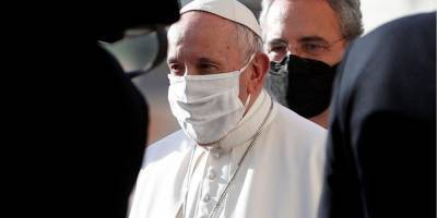 Папа Римский впервые на публичном мероприятии надел защитную маску