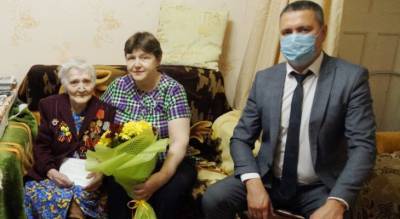"Сама попросилась на фронт": чебоксарская медсестра отметила 100-летний юбилей