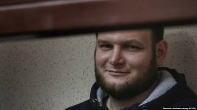 Суд в Крыму оставил под арестом журналиста Бекирова